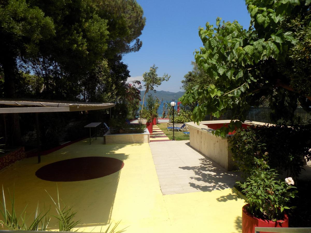 Lefkas Blue Hotel Nikiana Exterior foto